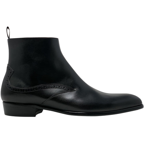 An image of our Rico boots in black. 