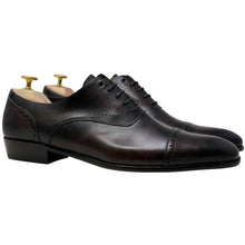 Mens dark brown leather shoes from Spain